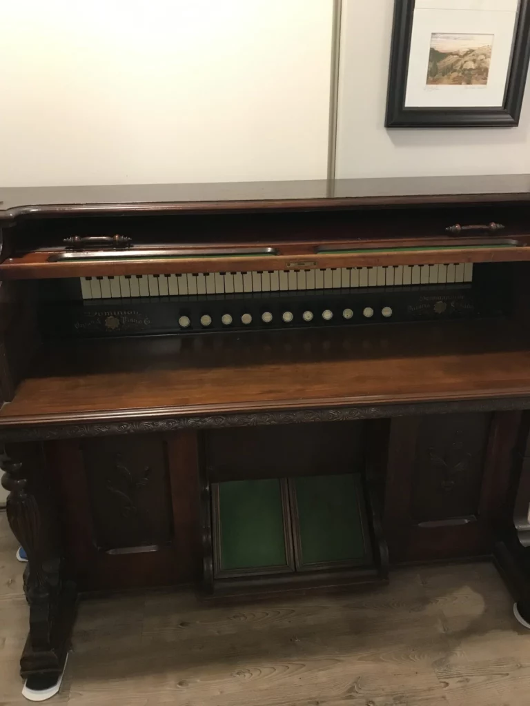Old piano to be hauled