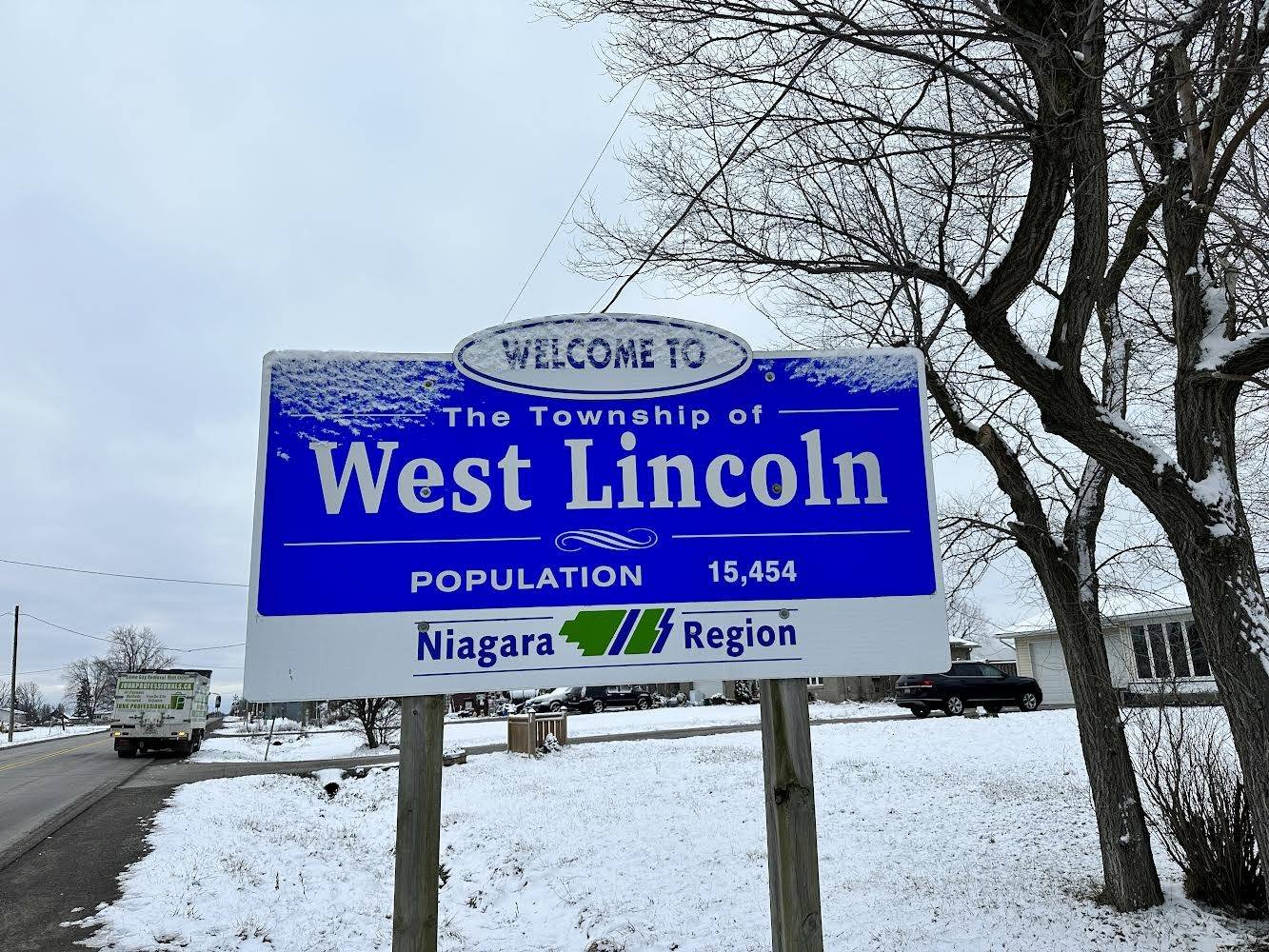West Lincoln, Niagara street sign board